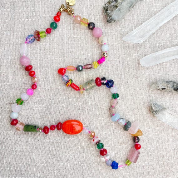 Confetti/// Colorful Crystal Gemstone Hand Knotted Beaded Necklace (DEJ-BBCA10-16)