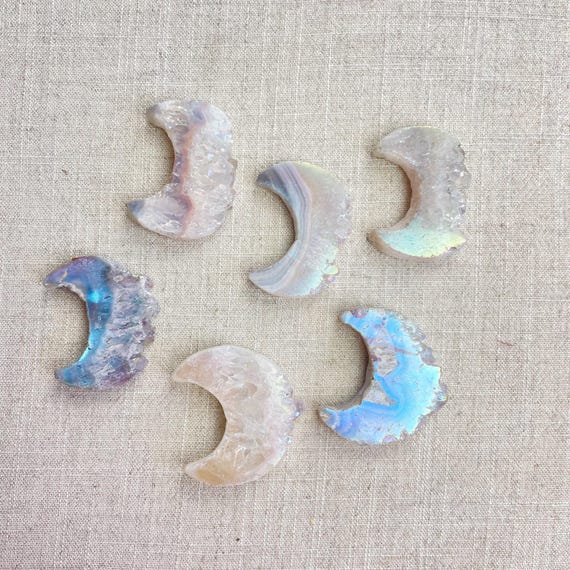 Aura Amethyst Slice Crescent Moon Carving (EPJ-HCAA36)