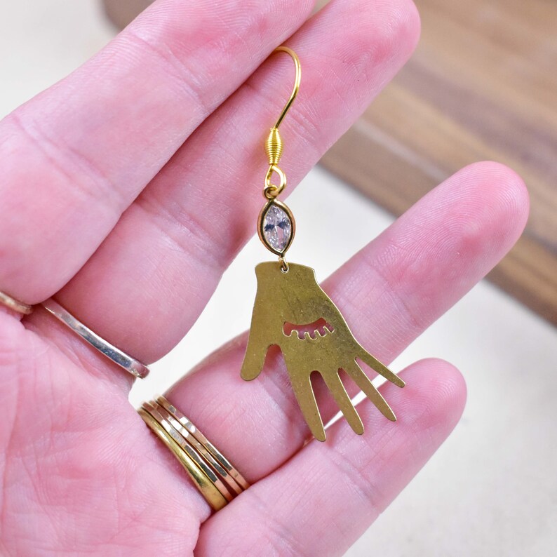 EPJ-E21B25 Gold Brass Celestial Chandelier Earrings Sleepy Hand Dangle Earrings Brass Crescent Moon Drop Earrings