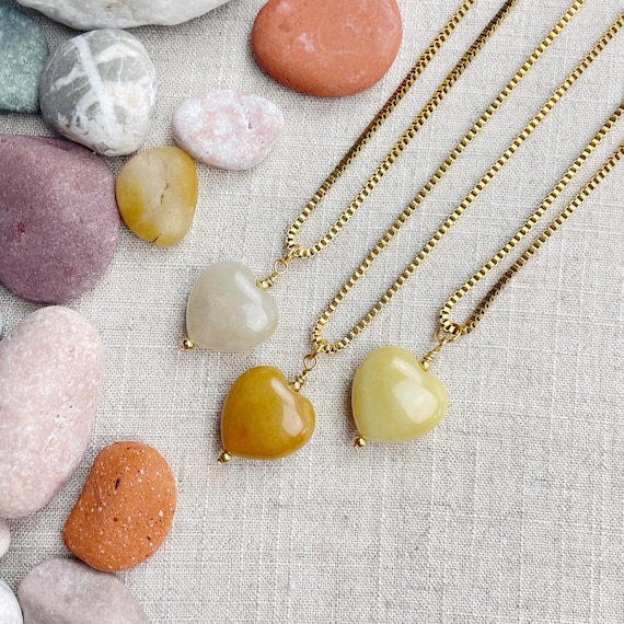 Yellow Aventurine Heart Bead Pendant Gold Necklace (EPJ-N3AA10-YA)