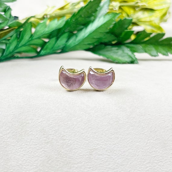 Amethyst Crescent Moon Bezel Stud Earrings (EPJ-E3BAA15-AM)