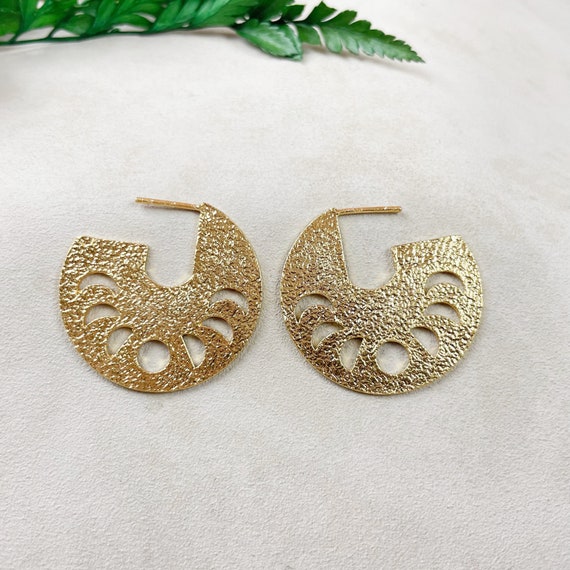 Gold Moon Phase Hoop Earrings, Gold Large Moon Phase Hoop Earrings, Large Celestial Earrings (EPJ-EH20AAA11)