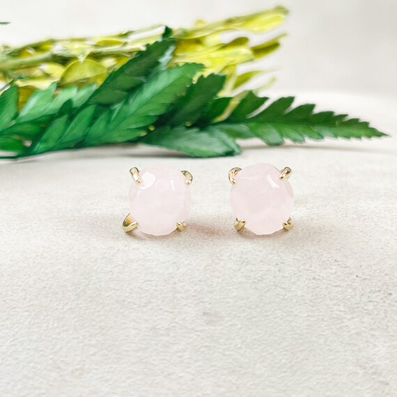 Polished Rose Quartz Nugget Prong Stud Earrings (EPJ-E3BAA17-RQ)