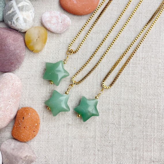 Green Aventurine Star Bead Pendant Gold Necklace (EPJ-N3AA11-GA)