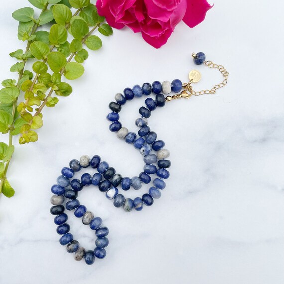 Sodalite 8mm Hand Knotted Beaded Necklace (EPJ-NSBA14-SD)