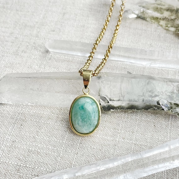 Gold Amazonite Oval Bezel Pendant Necklace (EPJ-NAAE38-AZ)