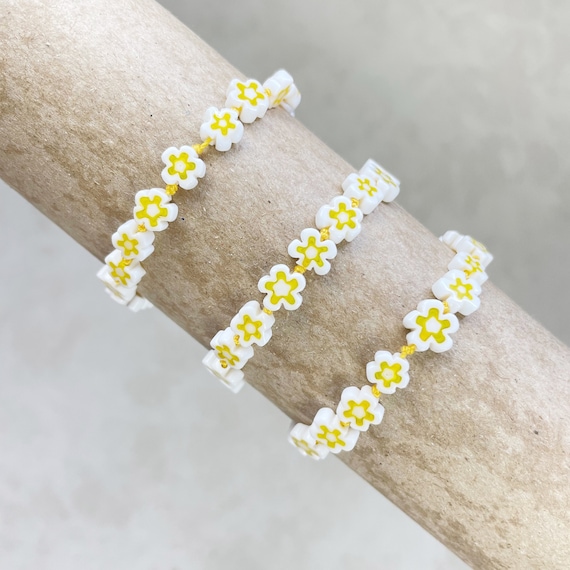 Daisy// Yellow Daisy Beaded Handknotted Bracelet (EPJ-BSBB13-YW)