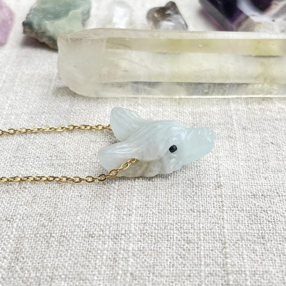 Mini Aquamarine Carved Wolf Necklace (EPJ-WAAA30)