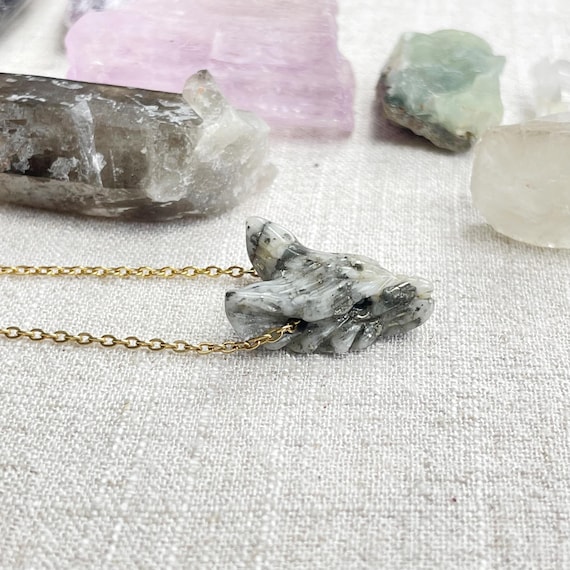 Mini Pyrite in Quartz Carved Wolf Necklace  (EPJ-WAAA18)