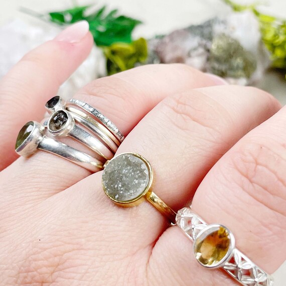 Round Druzy Gemstone Ring (EPJ-RD20AAA13-1)