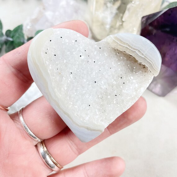 White Agate Druzy Geode Heart Carving (EPJ-HDAA10-26)