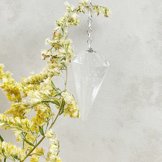 Clear Quartz Crystal Pendulum (EPJ-PA10-22)