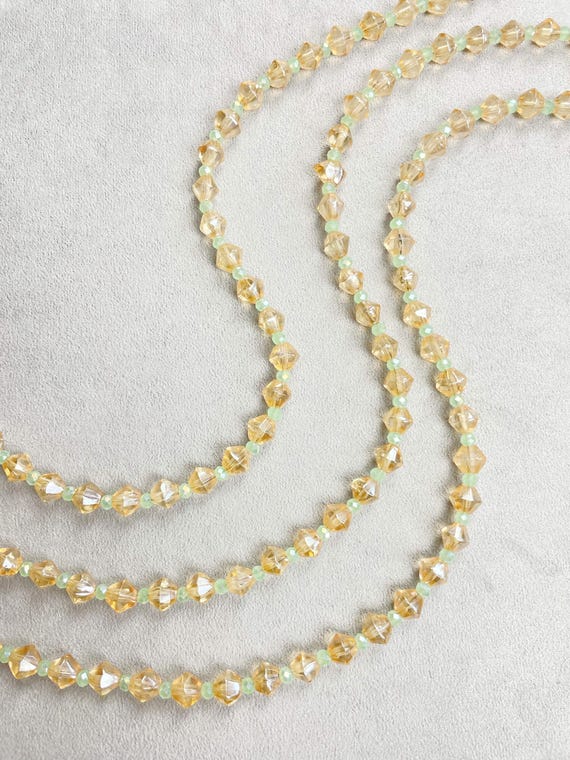 Golden Fizz// Champagne and Mint Vintage Glass Beaded Necklace (EPJ-NSE25)