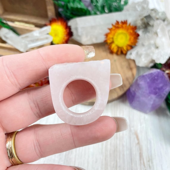 Rose Quartz Rough Carved Ring -Size 8 (EPJ-RCGA21-5)