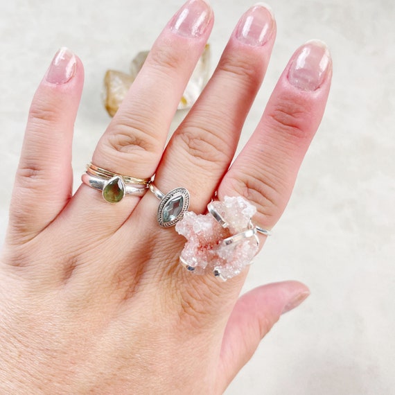 Silver Pink Amethyst Druzy Statement Wire Ring (EPJ-ROAA11-1)