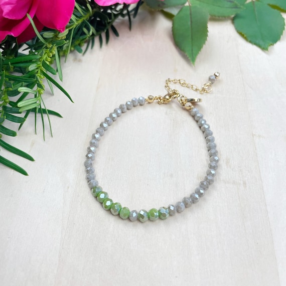 Autumn Mia// Oak Crystal Beaded Delicate Bracelet (EPJ-BSBA11-OK)