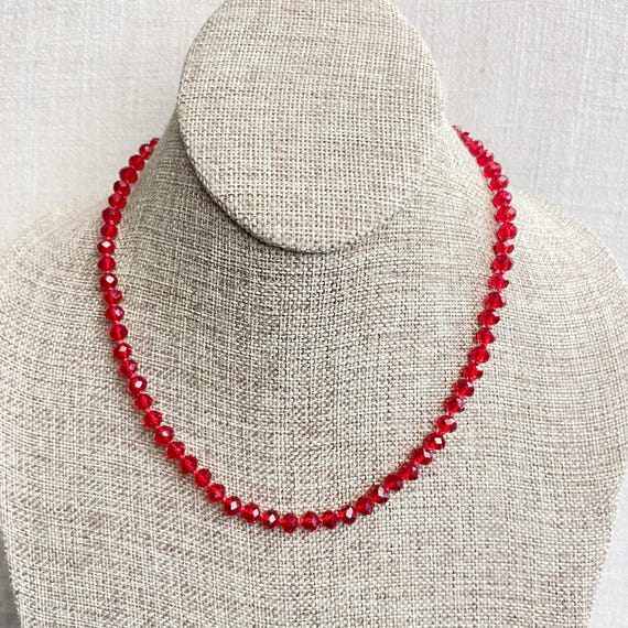 Barb// Translucent Red Crystal Beaded Hand-knotted Necklace (EPJ-NSBA10-TRD)