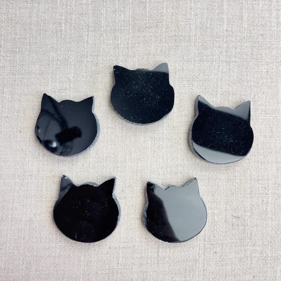 Obsidian Cat Carving (EPJ-HCAA32-OB)
