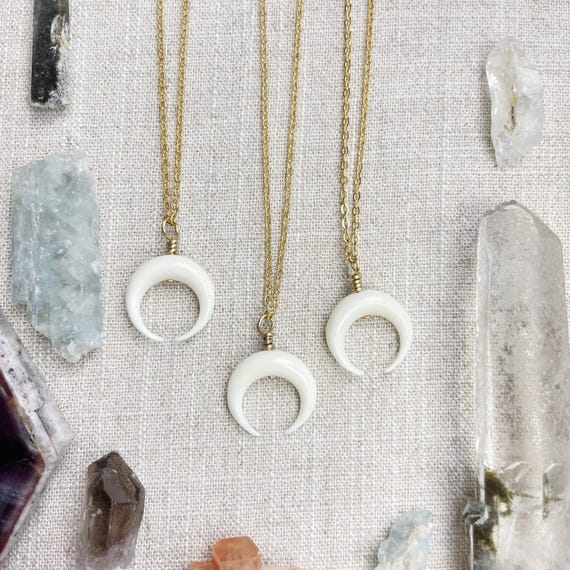 Buffalo Bone Crescent Moon Delicate Necklace (EPJ-NAAE60)
