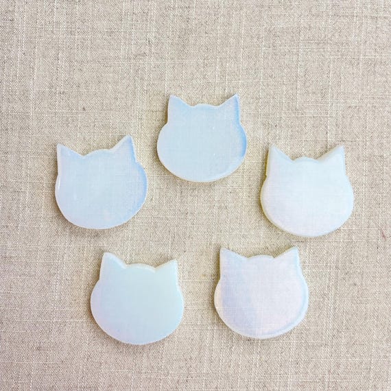 Opalite Cat Carving (EPJ-HCAA32-OP)