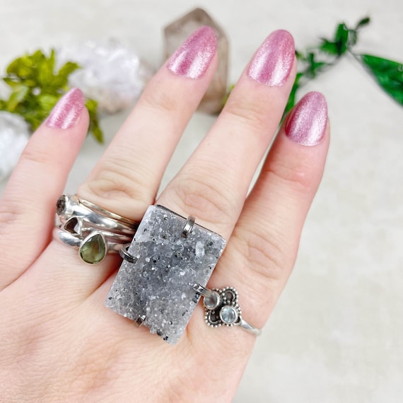 Gunmetal Rectangle Druzy Statement Wire Ring (EPJ-ROAA15-5)