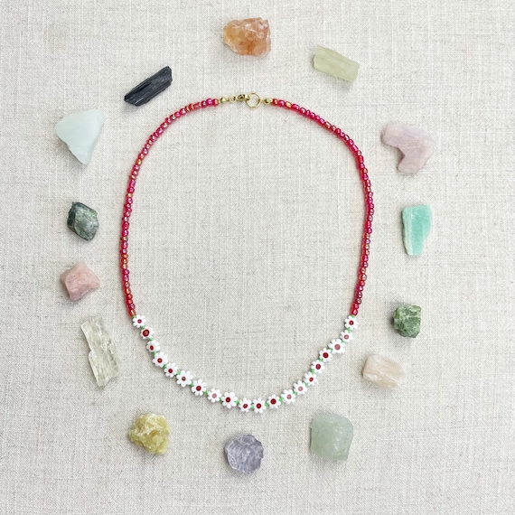 Bloomie/// Red Daisy Beaded Layering Necklace (EPJ-NSB55-RD)