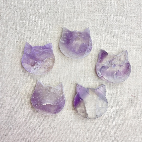 Amethyst Cat Carving (EPJ-HCAA32-AM)