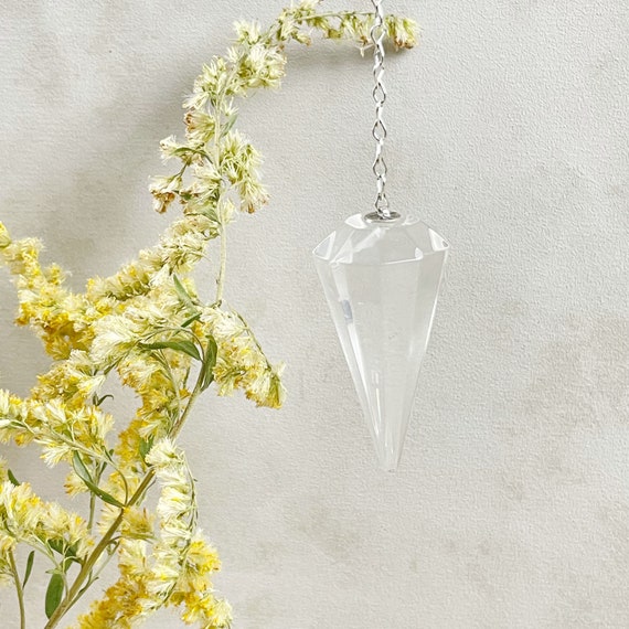 Clear Quartz Crystal Pendulum (EPJ-PA10-19)