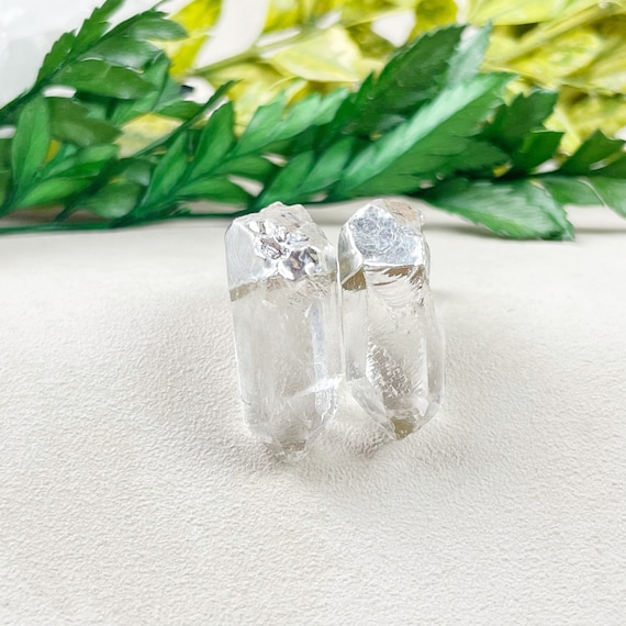 Silver Rough Clear Quartz Point Gemstone Stud Earrings (EPJ-ES20AAD11)