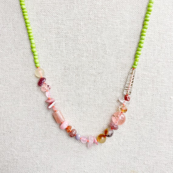 Tutti/// Green Colorful Beaded Necklace (DEJ-BBCA22-GN-16)