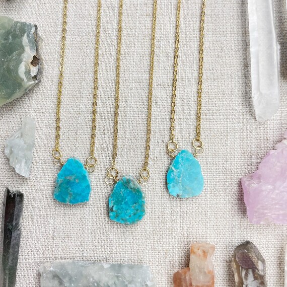 Turquoise Stone Feeform Drop Delicate Necklace (EPJ-NAAE49)