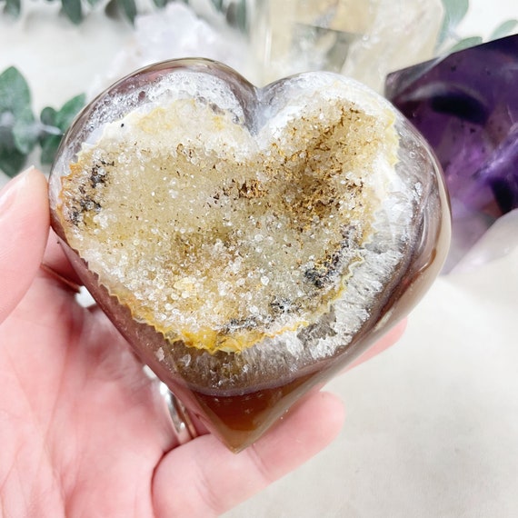 Brown Agate Druzy Geode Heart Carving (EPJ-HDAA10-33)