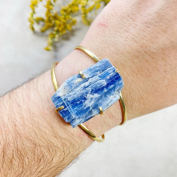 Gold Blue Kyanite Arc Cuff Bracelet (EPJ-BCCA27-8)