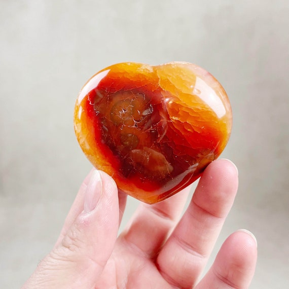 Carnelian Heart Carving (EPJ-HDHA24-7)