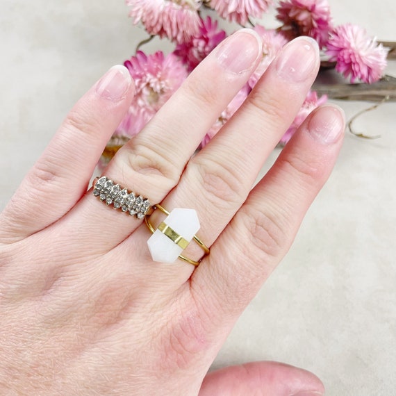 Gold Double Terminated Snowy Quartz Gemstone Adjustable Ring (EPJ-RTD14-2)