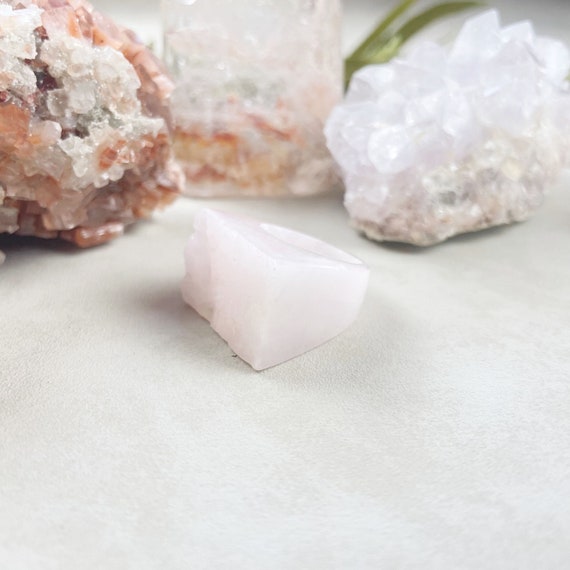 Rose Quartz Rough Carved Ring -Size 5.25 (EPJ-RCGA21-34)