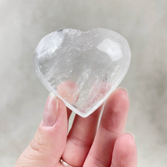 Clear Quartz Heart Carving (EPJ-HDHA19-8)