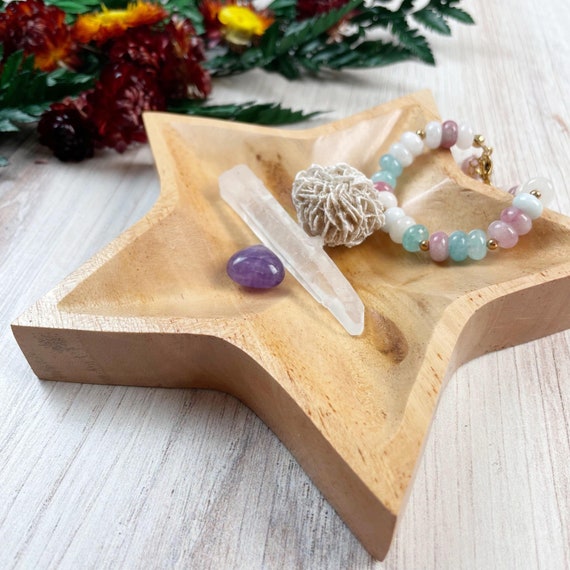 Wood Carved Crescent Moon Bowl (EPJ-WAA10)