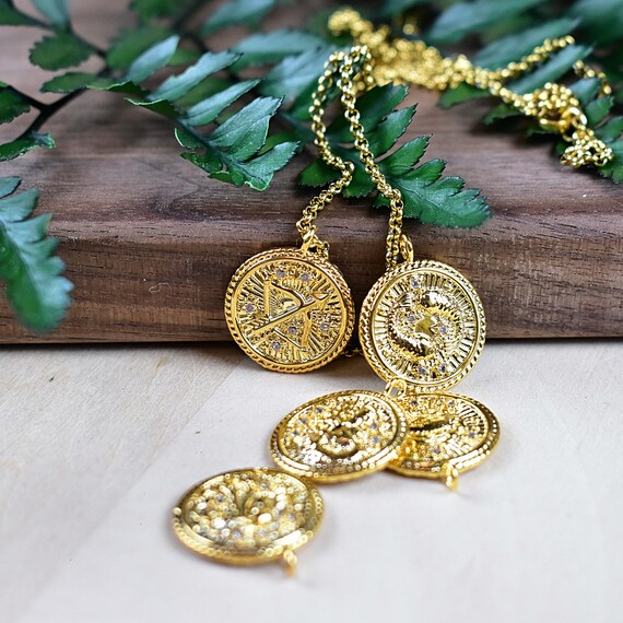 Zodiac Coin Charm Necklace, Gold Filled Zodiac Astrology Charm Pendant, Statement Layering Necklace (EPJ-NMA10GAA12)