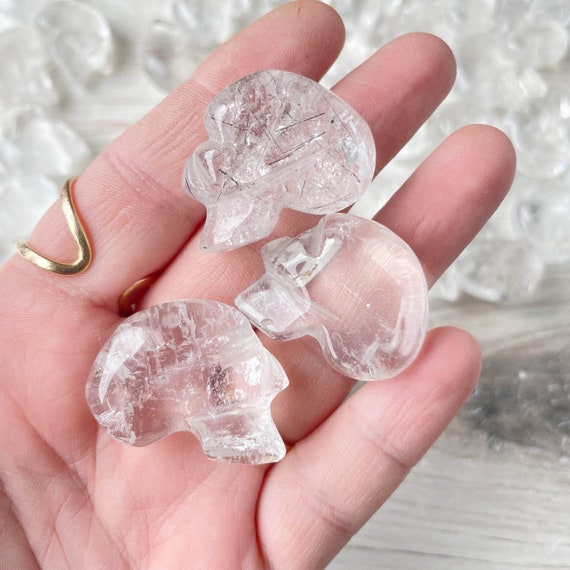 Mini Clear Quartz Skull Tumble (EPJ-HACT35)