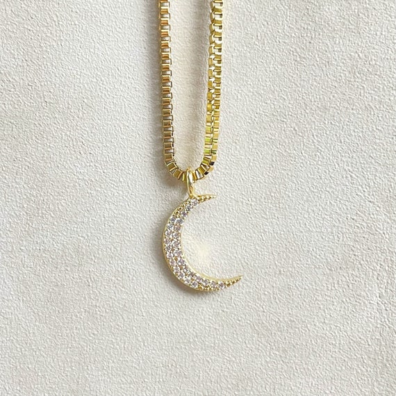 Pave Crescent Moon Crystal Charm Necklace (EPJ-N1AA51)