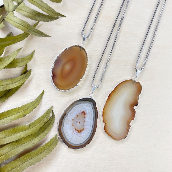 Silver Brown Agate Slice Necklace (EPJ-NAAE21-S)