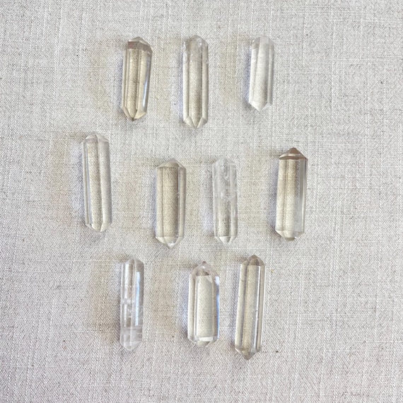 Clear Quartz Double Terminated Point Carving (EPJ-HCAA55-CQ)