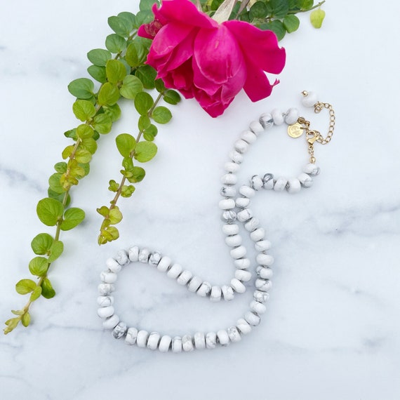 White Howlite 8mm Hand Knotted Beaded Necklace (EPJ-NSBA14-WH)