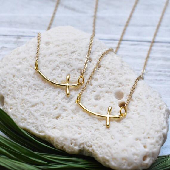 Gold Plated Sideways Cross Simple Layering Pendant Necklace (EPJ-NPAA23)