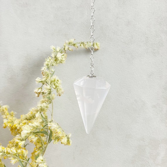 Girasol Quartz Crystal Pendulum (EPJ-PA10-44)