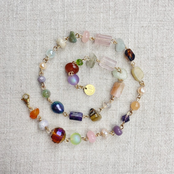 Gem Rosie/// Dream Crystal Rosary Beaded Necklace (DEJ-BBCC12-2)