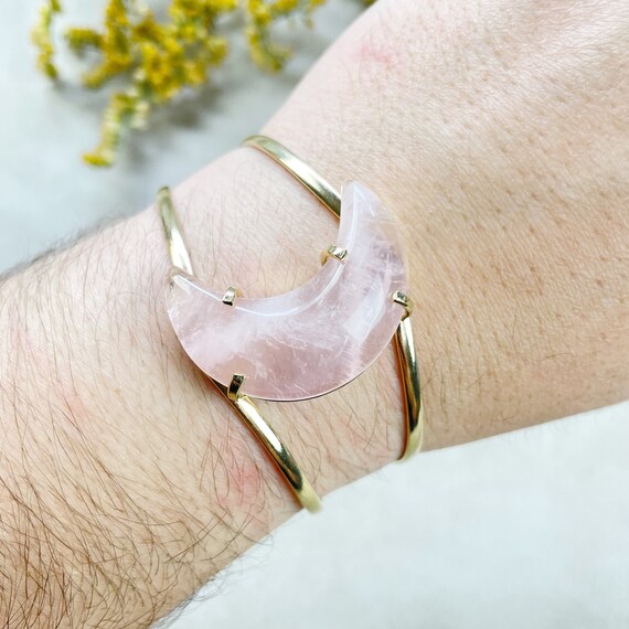 Gold Rose Quartz Moon Arc Cuff Bracelet (EPJ-BCCA18-RQ-3)