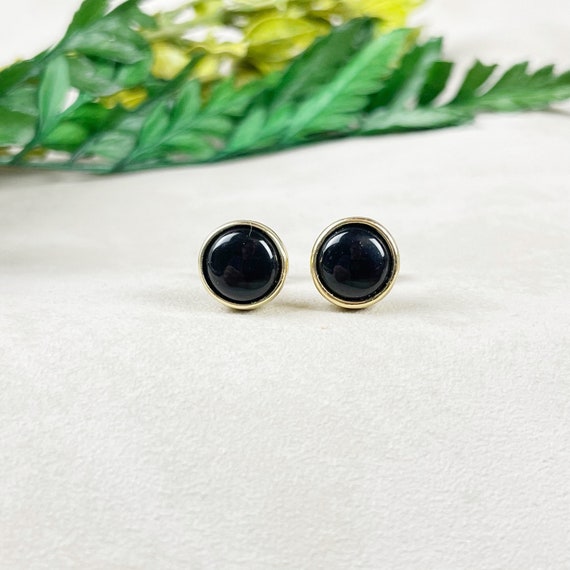 Gold Black Onyx Bezel Stud Earrings (EPJ-E3BAA13-BO)