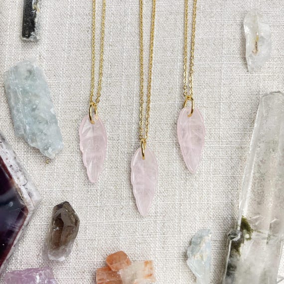 Rose Quartz Leaf Delicate Necklace (EPJ-NAAE59-RQ)
